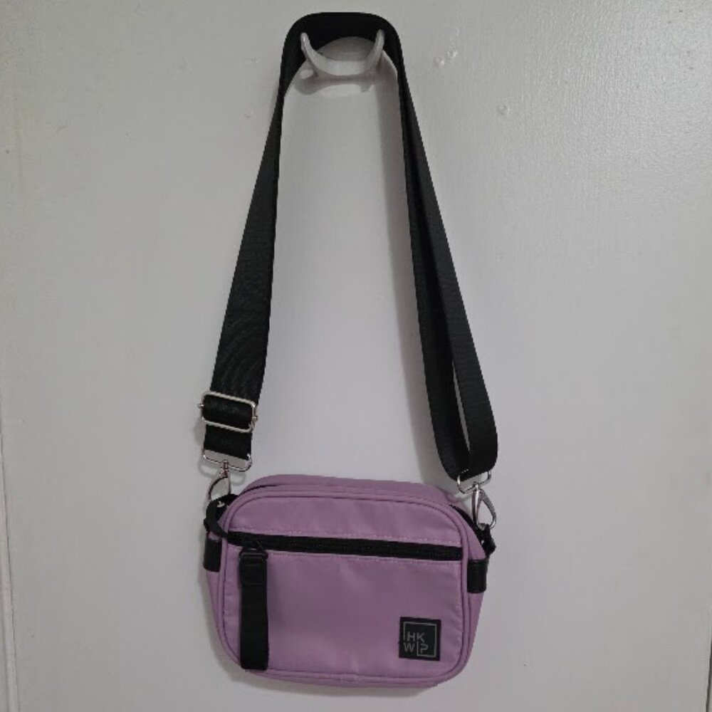 IHKWIP The Camera Bag Crossbody in Lilac EUC